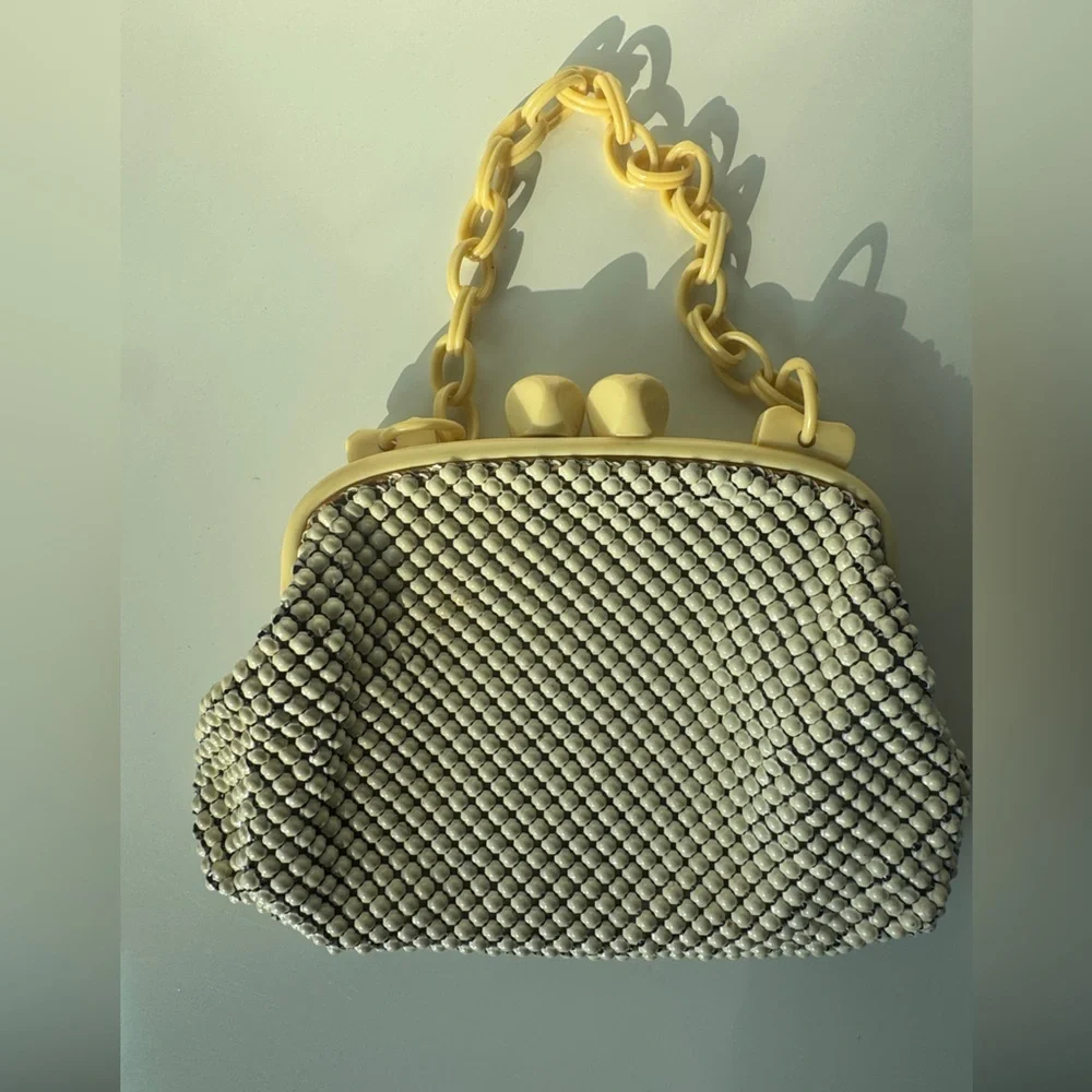 Vintage Alumesh Bakelite Top Handle 40's Handbag White - Whiting and Davis - Picture 3 of 6